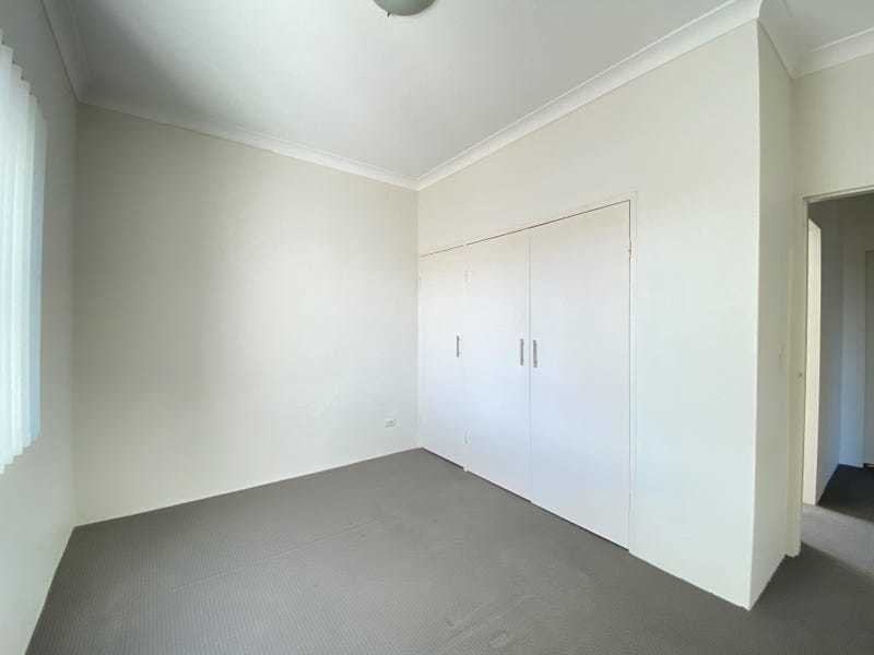 2/185 Hawkesbury Road, Westmead NSW 2145