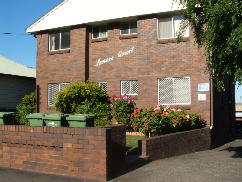 2/11 Lumley Street, Granville NSW 2142