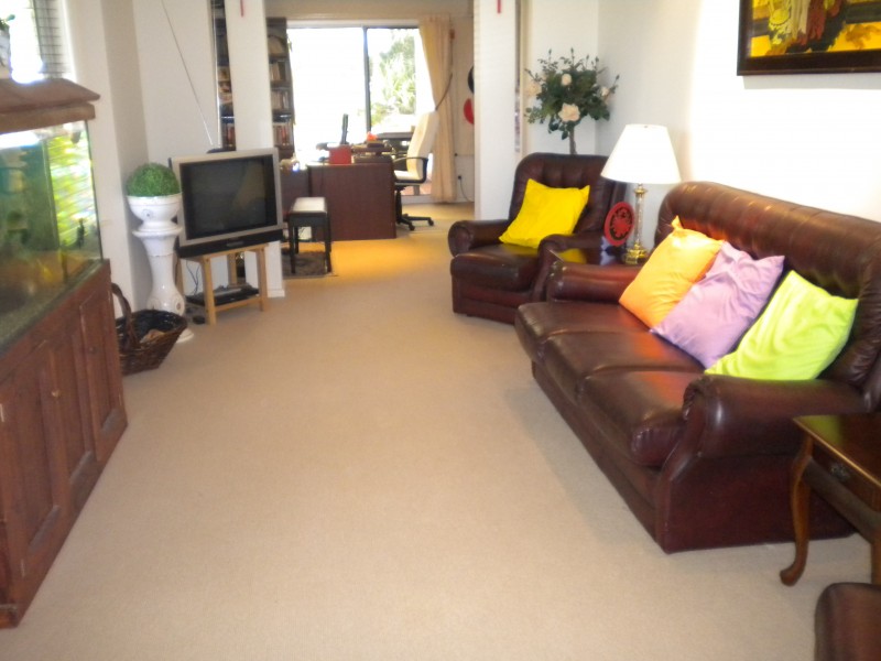 1 Redmill Close, Cheltenham NSW 2119