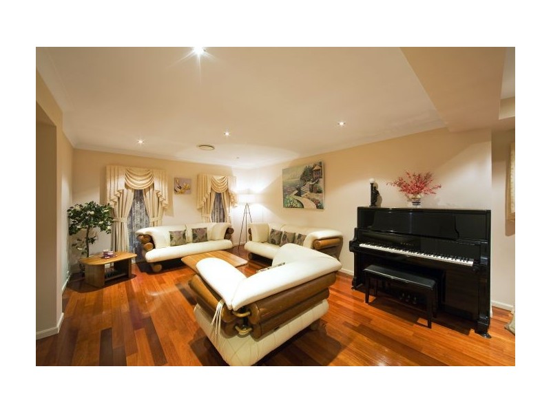 17 Gunbalanya Avenue, Beecroft NSW 2119