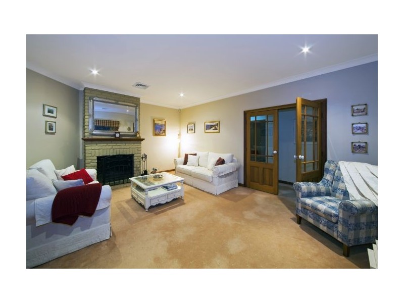 11a Day Road, Cheltenham NSW 2119