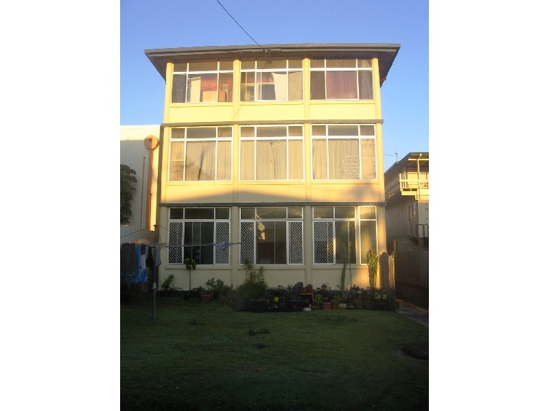 Palm Beach QLD 4221