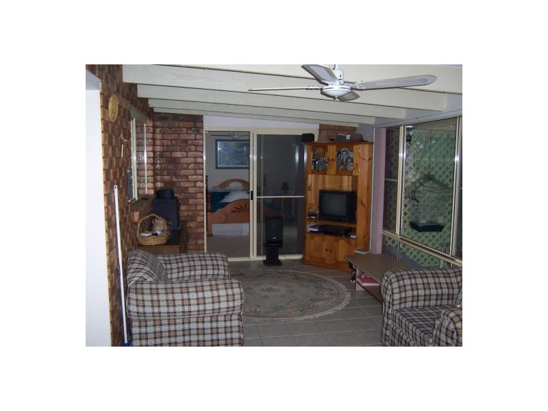 6 Caroline St, Pottsville NSW 2489