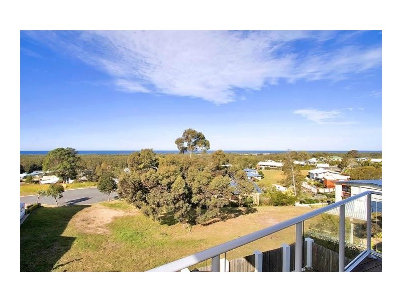 10 Bottlebrush Dr, Pottsville NSW 2489