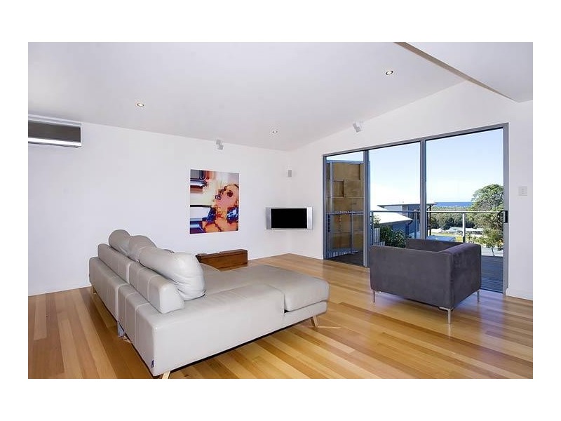 10 Bottlebrush Dr, Pottsville NSW 2489