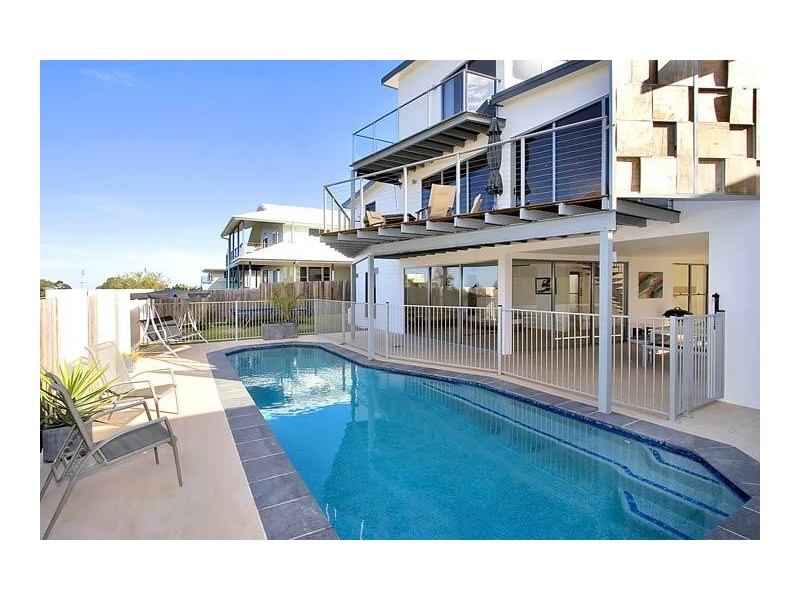 10 Bottlebrush Dr, Pottsville NSW 2489