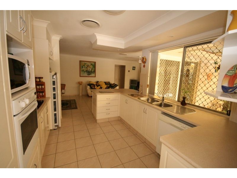 6 Yamba St, Pottsville NSW 2489