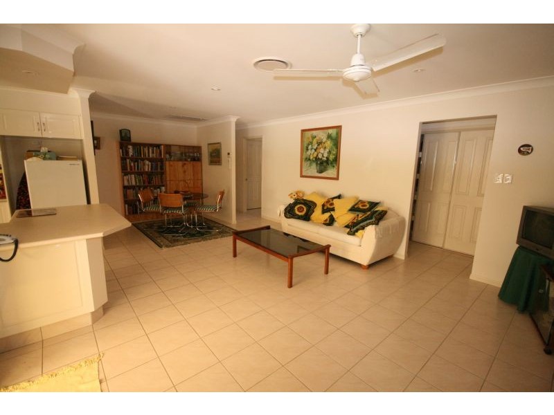 6 Yamba St, Pottsville NSW 2489