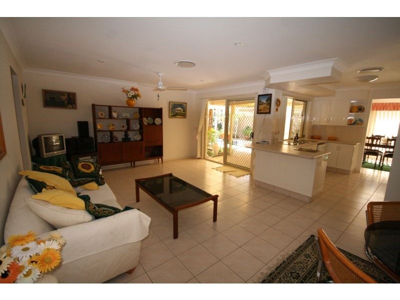 6 Yamba St, Pottsville NSW 2489