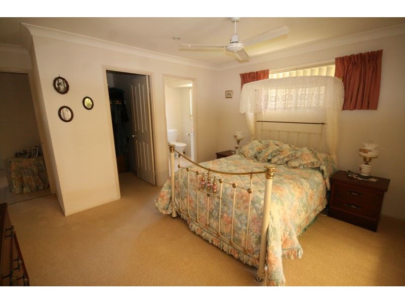 6 Yamba St, Pottsville NSW 2489