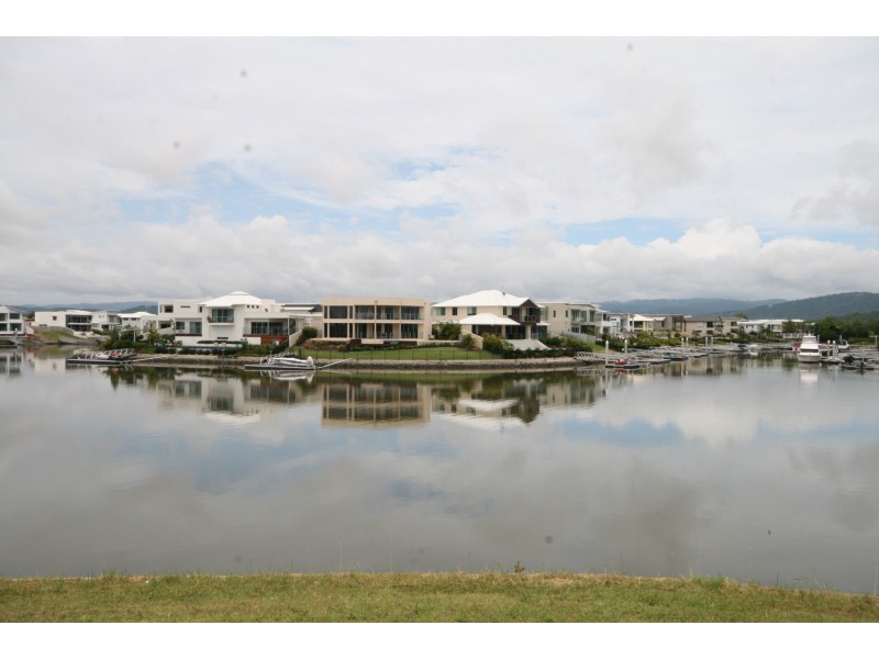 Hope Island QLD 4212