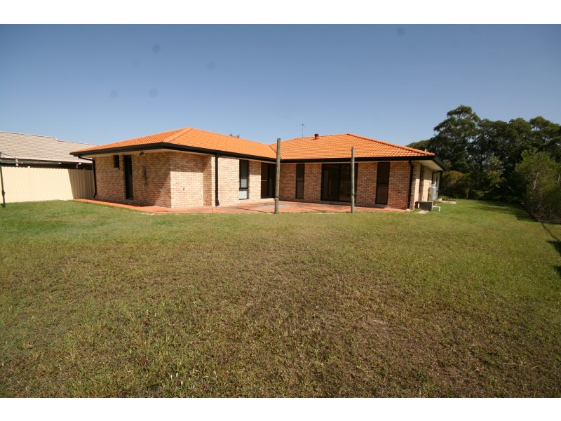 11 Caroline St, Pottsville NSW 2489