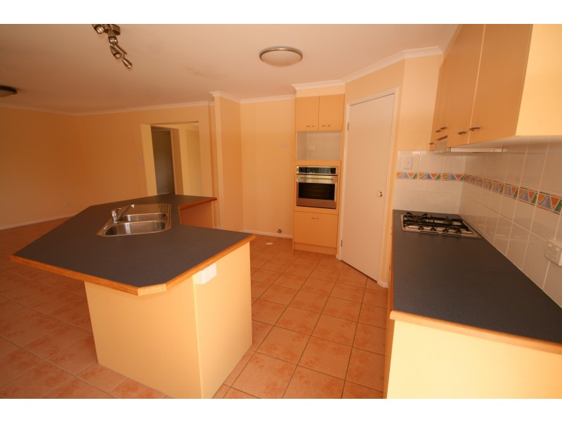 11 Caroline St, Pottsville NSW 2489