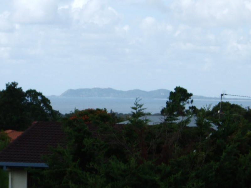 36 Warrambool Rd, Ocean Shores NSW 2483