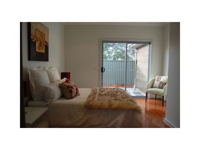 3/10 Kinnane Crescent, Sunshine VIC 3020