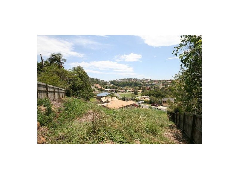 18 Donegal Ct, Banora Point NSW 2486