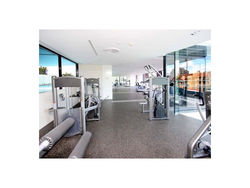 1/1 Elizabeth St, Broadbeach QLD 4218