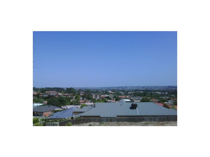 9 Hyland Court, Berwick VIC 3806