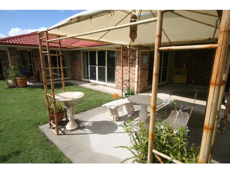 15 Suffolk Parade, Pottsville NSW 2489