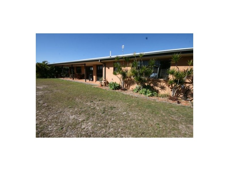 16 Taylor Drive, Pottsville NSW 2489