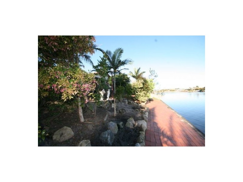 43 Andrew Avenue, Pottsville NSW 2489