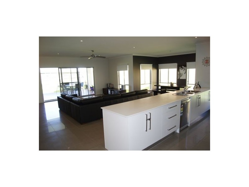 70 Sassafras Street, Pottsville NSW 2489