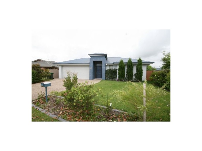 27 Suffolk Parade, Pottsville NSW 2489