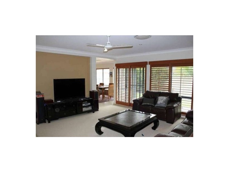 27 Suffolk Parade, Pottsville NSW 2489