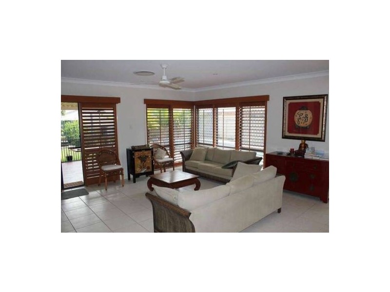 27 Suffolk Parade, Pottsville NSW 2489