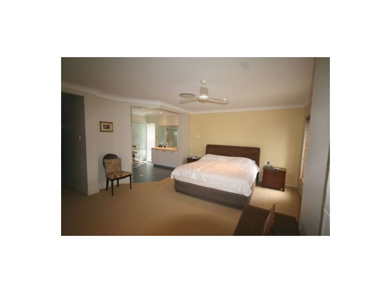 27 Suffolk Parade, Pottsville NSW 2489