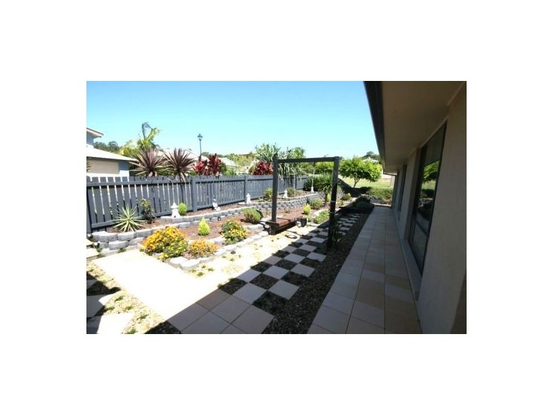 1/9 Suffolk Parade, Pottsville NSW 2489