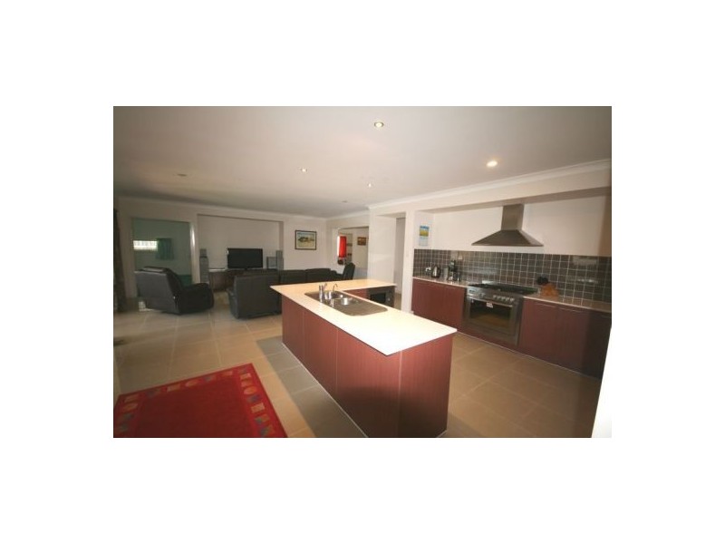 17 Newcastle Drive, Pottsville NSW 2489