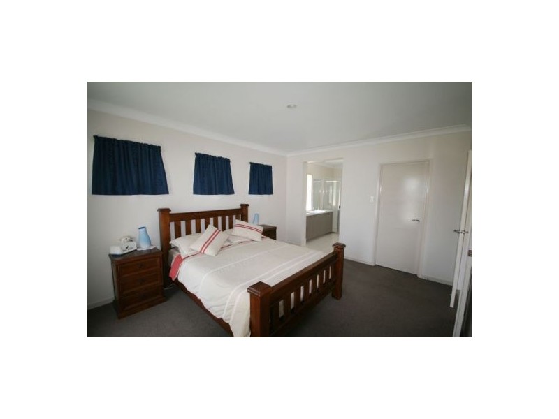 17 Newcastle Drive, Pottsville NSW 2489