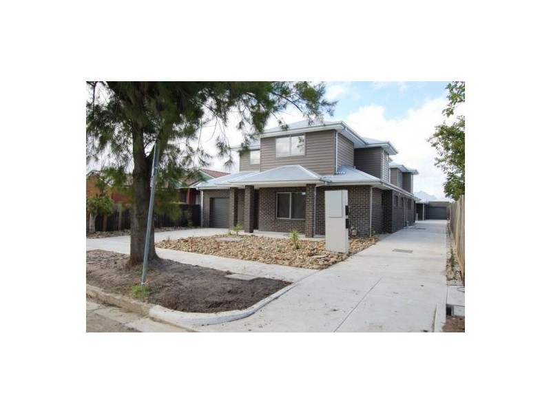 3/12 Gunnedah Street, Sunshine VIC 3020