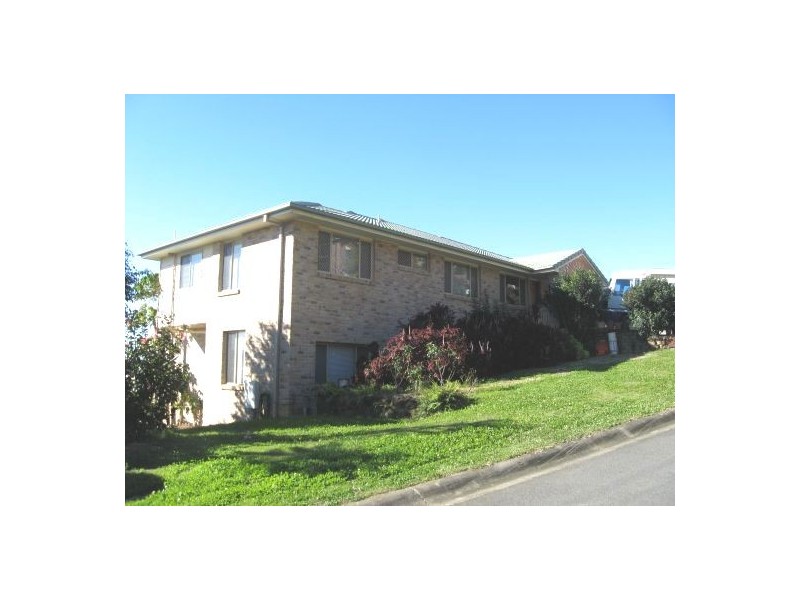 10 Firewheel Way, Banora Point NSW 2486