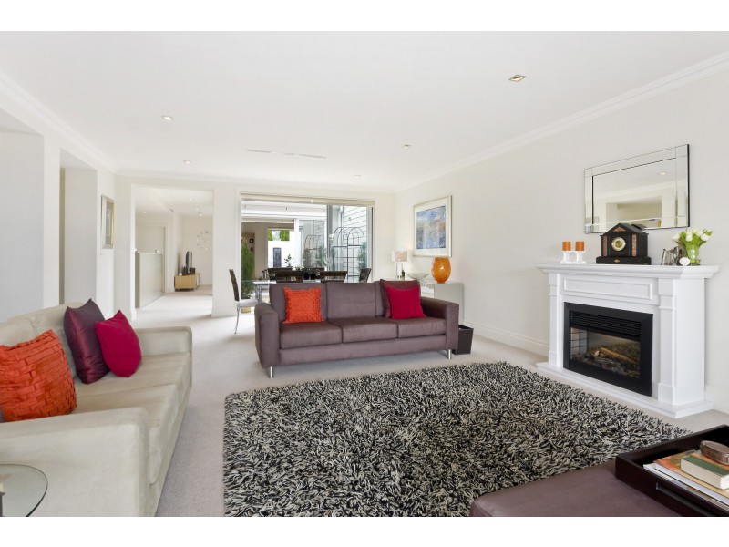 5 Vineyard Way, Breakfast Point NSW 2137