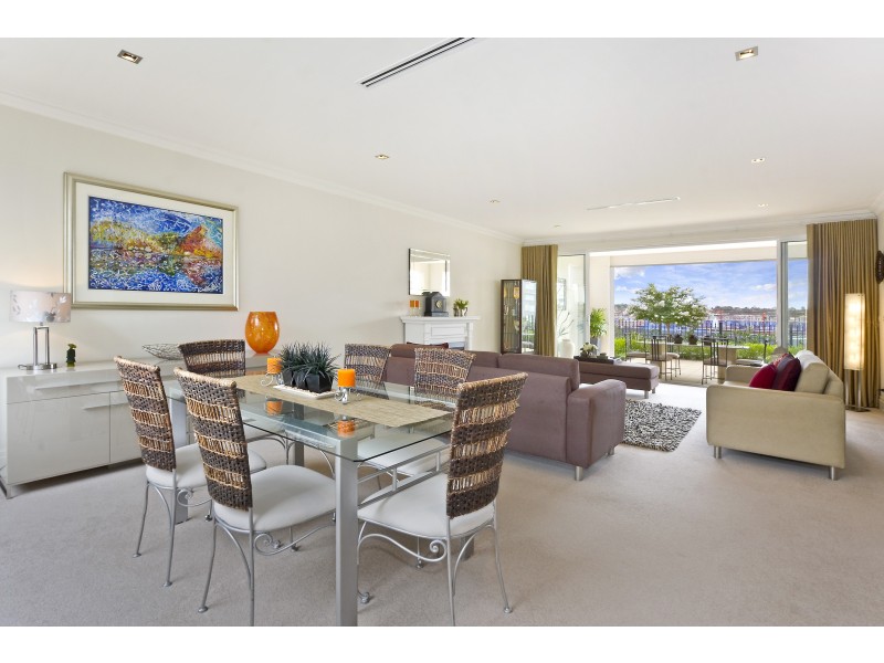 5 Vineyard Way, Breakfast Point NSW 2137