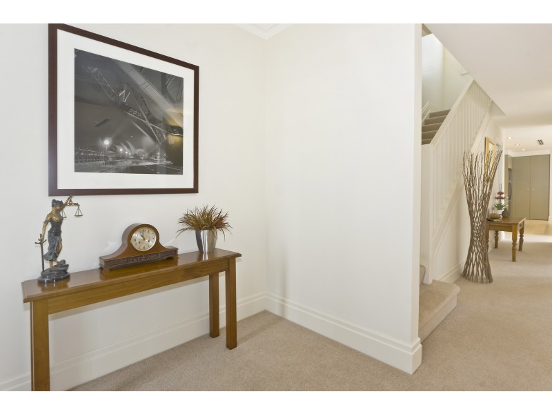 5 Vineyard Way, Breakfast Point NSW 2137