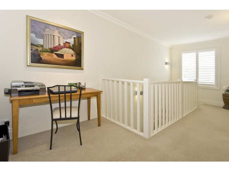 5 Vineyard Way, Breakfast Point NSW 2137