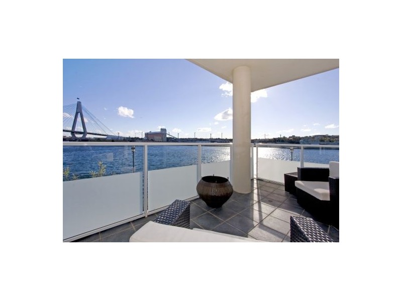 203-24-26  Refinery Drive, Pyrmont NSW 2009