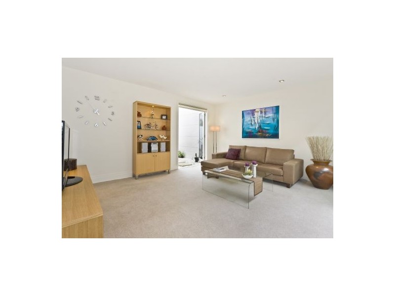 5  Vineyard Way, Breakfast Point NSW 2137