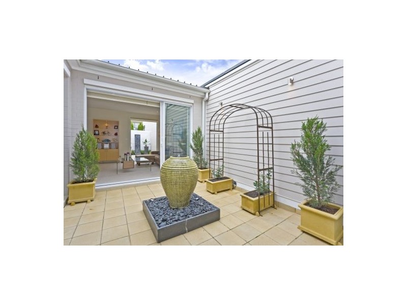 5  Vineyard Way, Breakfast Point NSW 2137