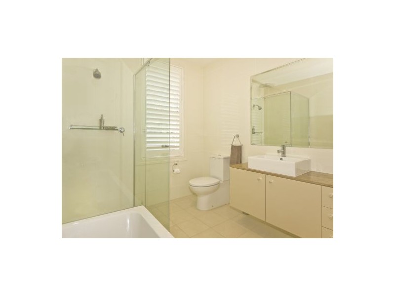 5  Vine yard Way, Breakfast Point NSW 2137