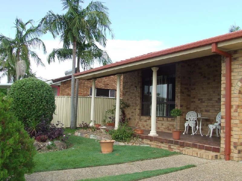 18 Shearwater Street, Burleigh Waters QLD 4220