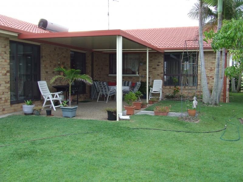 18 Shearwater Street, Burleigh Waters QLD 4220