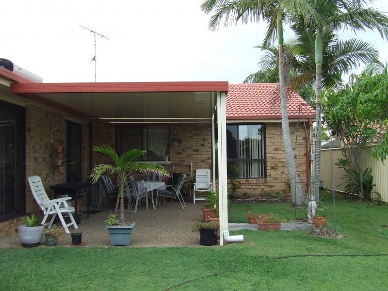 18 Shearwater Street, Burleigh Waters QLD 4220