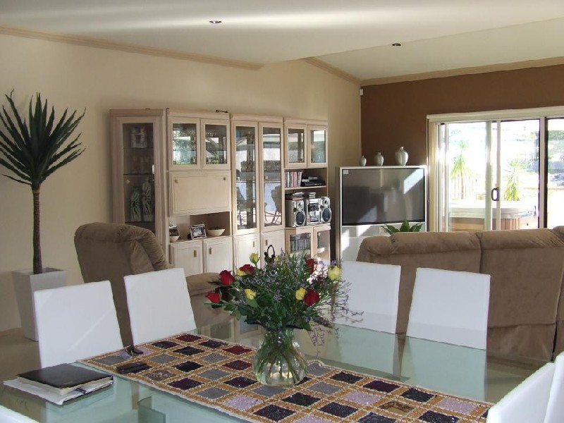 Varsity Lakes QLD 4227