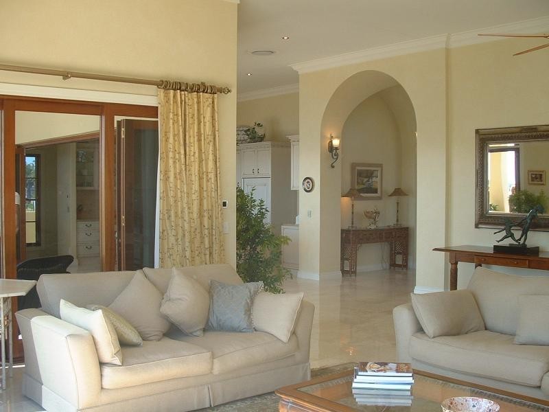 12 Knightsbridge Parade East, Sovereign Islands QLD 4216