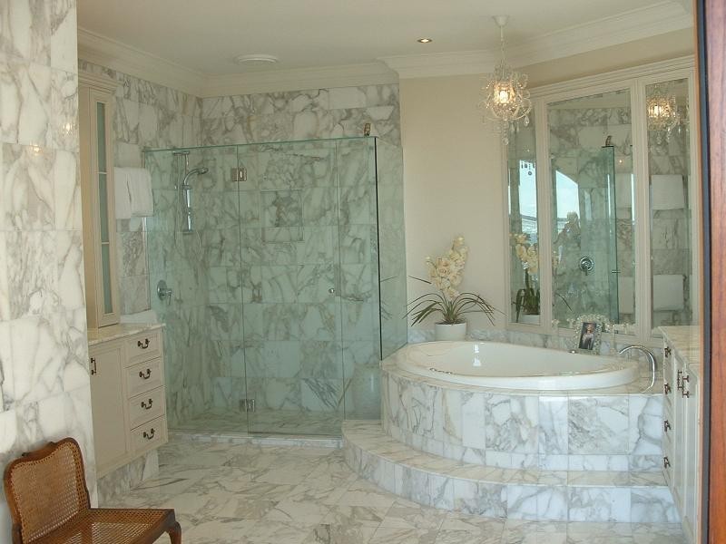 12 Knightsbridge Parade East, Sovereign Islands QLD 4216