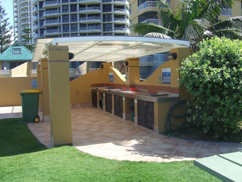 50 Old Burleigh Road, Surfers Paradise QLD 4217